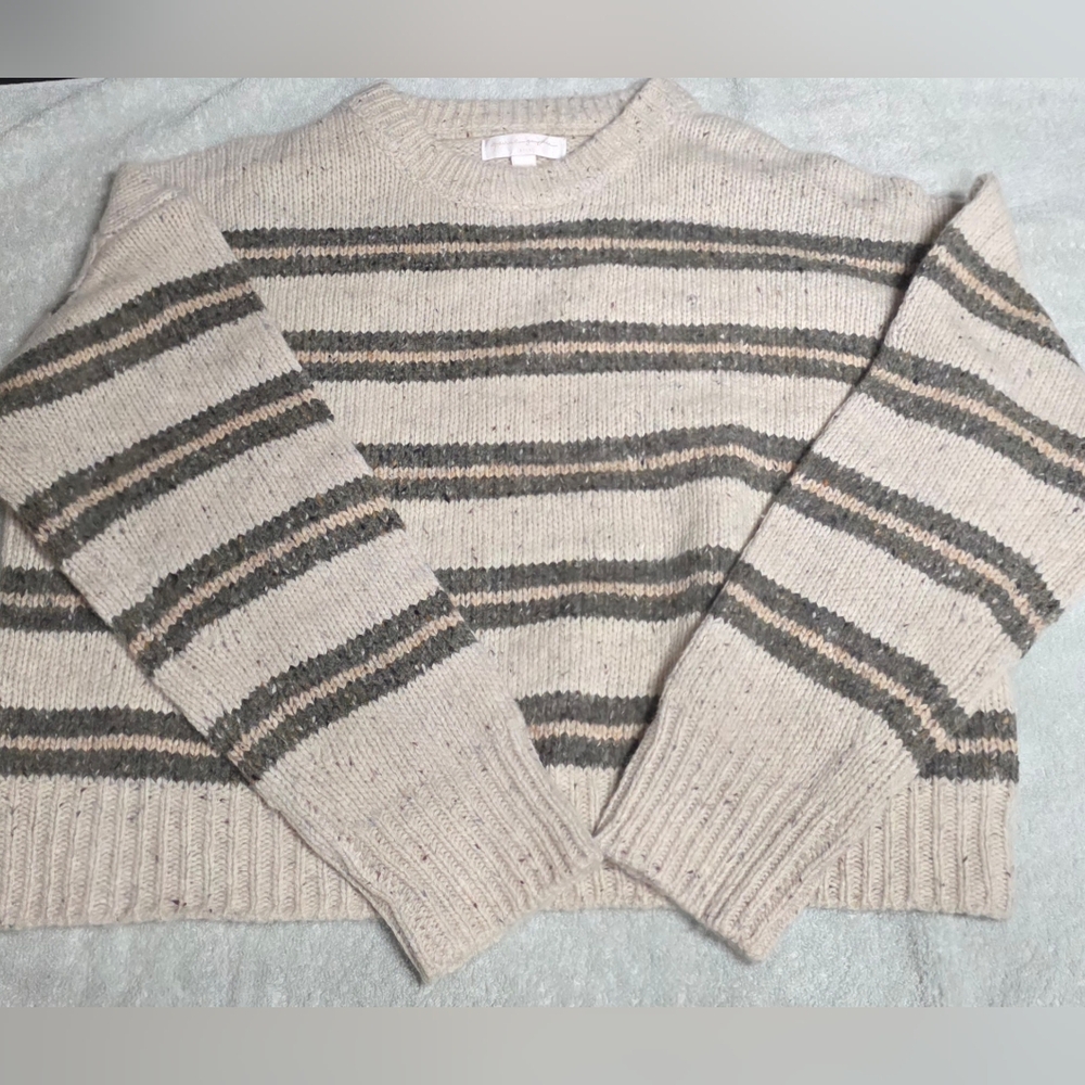 Cozy Striped Crewneck Sweater - Cream with Olive Stripes